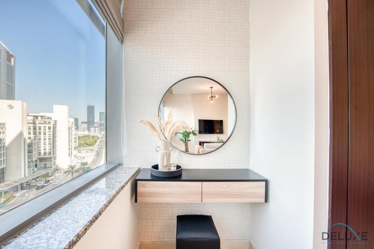 Unbeatable Rate Stylish 1Br With Balcony Near Metro By Deluxe Holiday Homes Dubai Exterior photo